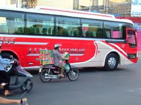 quảng cáo trên xe buýt ở Việt Nam