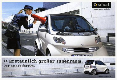 quang cao xe hoi Smart Fortwo